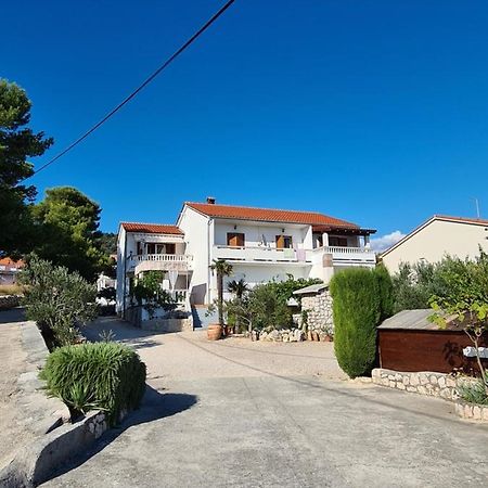 Apartman Karmen Barbat na Rabu Buitenkant foto