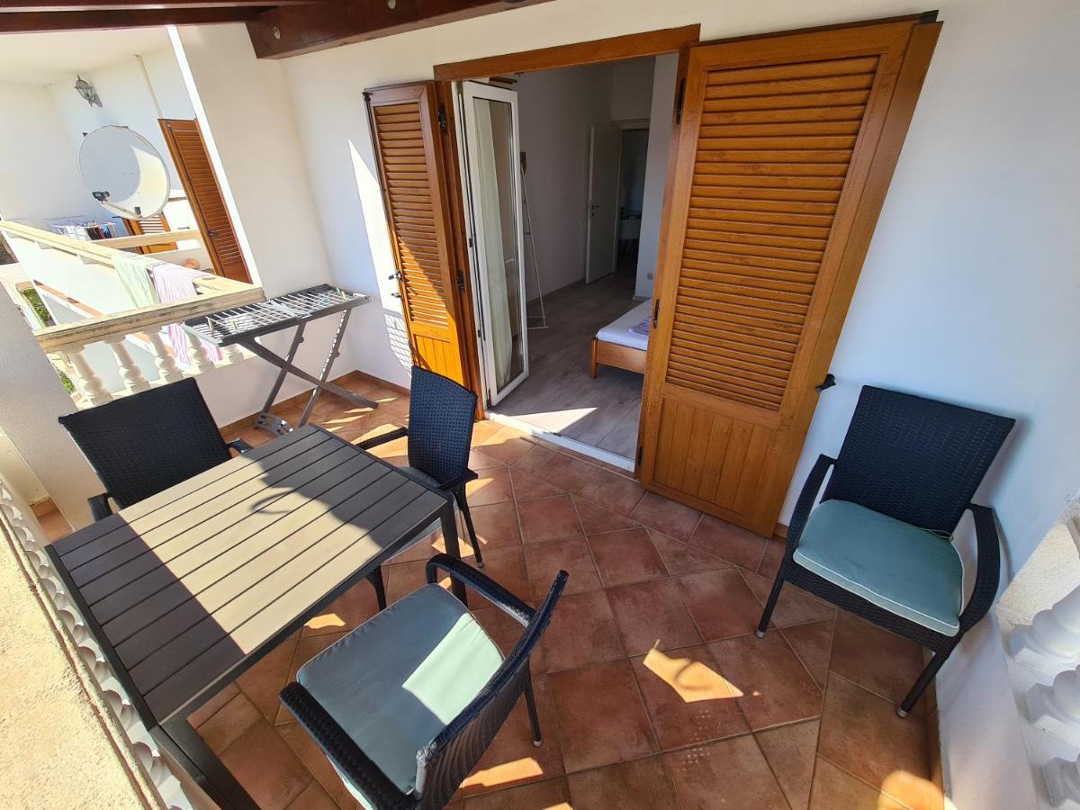 Apartman Karmen Barbat na Rabu Buitenkant foto