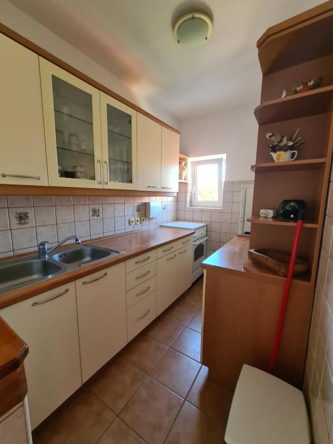 Apartman Karmen Barbat na Rabu Buitenkant foto