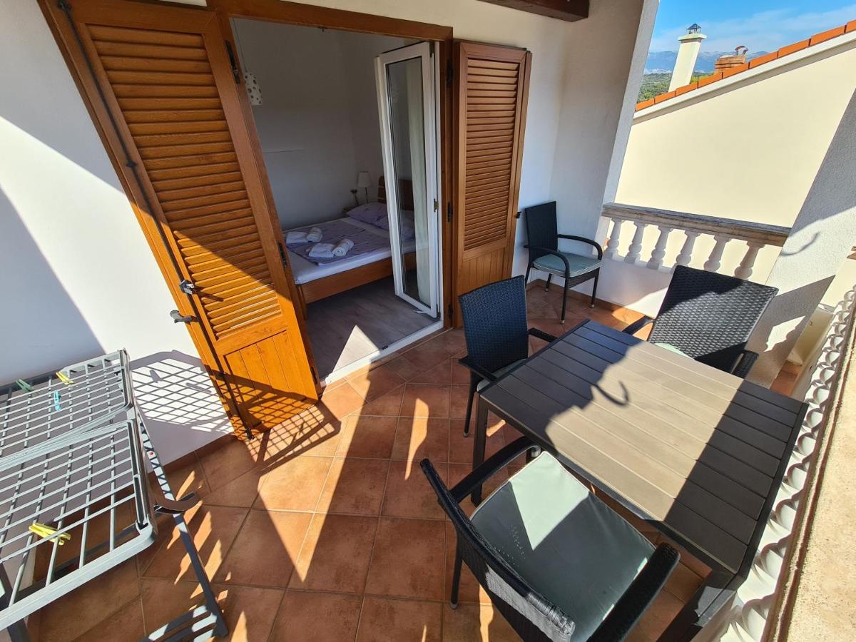 Apartman Karmen Barbat na Rabu Buitenkant foto